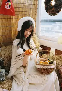 Zi Qing's Cozy Charm: Captivating Beauty in Rustic Warmth - YiTuYu Vol.8643-6