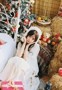 Zi Qing's Cozy Charm: Captivating Beauty in Rustic Warmth - YiTuYu Vol.8643-4