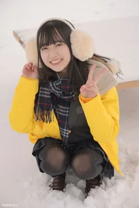 Elegant Portrait Photography Featuring Yui Iruma: A Glimpse into LOVEPOP Photoset 22 and Contemporary Japanese Lifestyle Fashion Trends-4