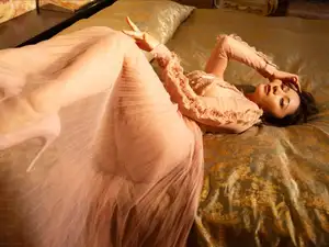 Lapinangelia Sakurai Lady Vol.1: Discover the Alluring Charm of Japanese Beauty in FRIDAY Digital Photo Book-0