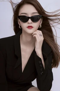 Elegant Portrait Photography: YiTuYu Art Language Vol.9100 Featuring Model Xue Xue - A Stunning 25-Piece Visual Collection-8