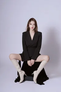 Elegant Portrait Photography: YiTuYu Art Language Vol.9100 Featuring Model Xue Xue - A Stunning 25-Piece Visual Collection-9