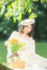 Chic French Picnic Aesthetics: YiTuYu Art Language Vol.9307 Featuring Model A Xi in a Sunny Afternoon Outdoor Lifestyle Photoshoot-6