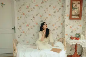 Discover Pai Pai's Dreamy Elegance in YiTuYu Vol.8568: A Gentle Retro Charm-6