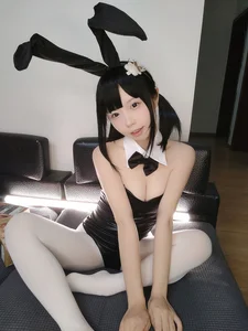Captivating Cosplay by Shi Wan Zhen Zhi Fu Te - Black Rabbit-8