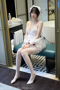 The Sweet and Alluring Beauty of Yue Er Yue Er in Shanghai-11