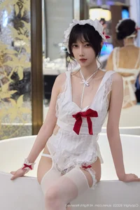 The Sweet and Alluring Beauty of Yue Er Yue Er in Shanghai-12