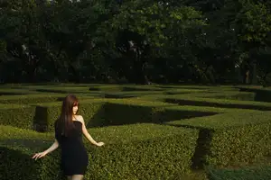 Chenaling_CL Vol.8609: Captivating Elegance in a Black Dress at Golden Hour-20