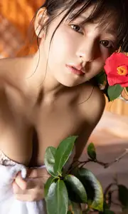 JP TOOMI: Radiant Beauty in 'KiMi to Haru Ranman' – Exclusive Spring Photo Book-1