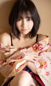 JP TOOMI: Radiant Beauty in 'KiMi to Haru Ranman' – Exclusive Spring Photo Book-13