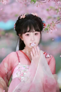 Ethereal Elegance: Xiao Wang Sui Bin Bin in New Collection-5