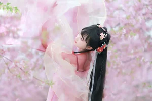 Ethereal Elegance: Xiao Wang Sui Bin Bin in New Collection-8