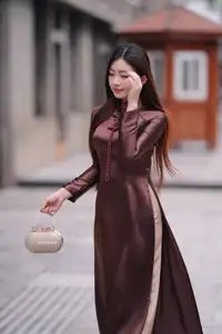 Elegant Modern Ao Dai Beauty Captivates on City Streets | Graceful & Alluring 1000025274-4