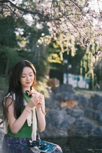 Spring Muse Serenity: YiTuYu Vol.8858 Xiao Ye Ye Lou Xin Yue Moon-0