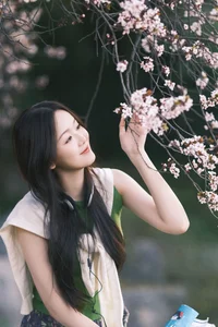 Spring Muse Serenity: YiTuYu Vol.8858 Xiao Ye Ye Lou Xin Yue Moon-11