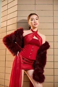 Vibrant Sporty Chic: MC Thanh Thanh Huyen Glows on the Pickleball Court-10