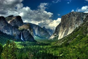 Yosemite National Park: Unforgettable View of Majestic Wild Nature and Granite Cliffs.-3