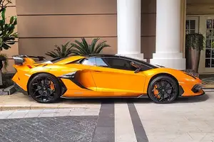 Lamborghini Aventador SVJ in Phu Yen: Luxury Supercar Meets Unique Street Cuisine-1