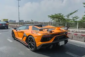 Lamborghini Aventador SVJ in Phu Yen: Luxury Supercar Meets Unique Street Cuisine-4
