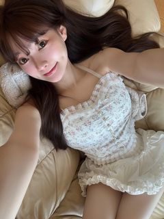 Taiwanese Hot Girl Donna Charms Amidst City Night Lights-7