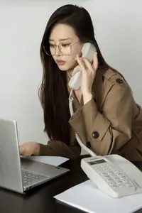 Chenaling_CL in YiTuYu Vol.8748: Elegant Office Chic with a Pensive Touch-17