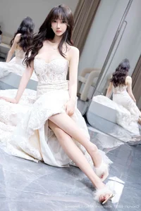 Sophisticated Allure: A Cinematic Visual Journey Into Yueer Yueer’s Timeless Elegance-24