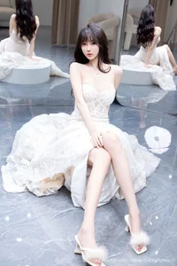 Sophisticated Allure: A Cinematic Visual Journey Into Yueer Yueer’s Timeless Elegance-17