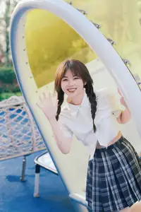 Pao Fu Xiao Fang's Radiant Youth: School Uniform at Dynamic Playground | YiTuYu Vol.8569-10