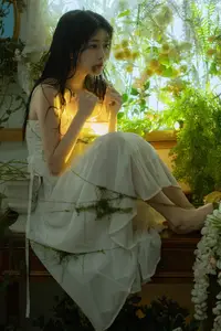 Xing Zhi Ka Tao: Dreamy Beauty in YiTuYu Art Language Vol.8825 Collection-8