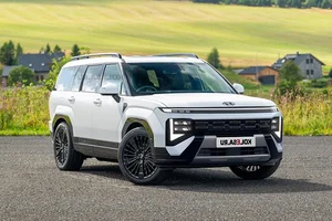 2027 Hyundai SantaFe Preview: Sleek Design Overhaul and Next-Gen Tech Upgrades for the Popular Family SUV-8