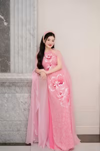 VGU No.68: Pink Ao Dai Grace – Captivating Vietnamese Beauty of a Radiant Young Woman-4