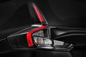 New Suzuki XL7 Hybrid Black Edition 2026: A Sleek and Efficient 7-Seater MPV for Modern Family Adventures-10