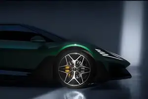 Dreame Auto Electric Hypercar Unveiled: Stunning Design, 1000+ HP, Ready for CES 2026-7