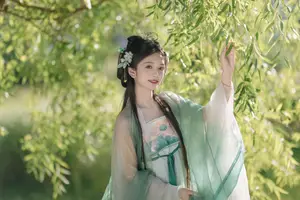 Chi Yan Zai Zhe Li: Ethereal Beauty in Ancient Attire Amidst Nature | YiTuYu Vol.8823-1