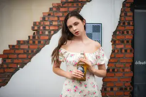 YiTuYu Vol.8812: She Mi Tuo Wa – Russian Model's Graceful Presence at Mio Studio-5