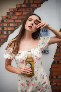 YiTuYu Vol.8812: She Mi Tuo Wa – Russian Model's Graceful Presence at Mio Studio-19