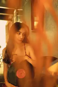 YiTuYu Vol. 8583: Shu Wen Tong Xue – Discover Her Captivating Beauty in Every Moment-22