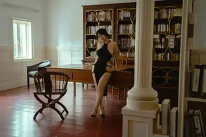 Mysterious Elegance: Coser Quin An An in the Black Pearl Series-8