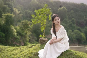 Elegant Portrait Photography: Art Language Vol.9327 Featuring Ya – Minimalist Aesthetic and Serene Lifestyle Inspiration for Modern Creatives-0