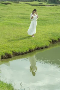 Elegant Portrait Photography: Art Language Vol.9327 Featuring Ya – Minimalist Aesthetic and Serene Lifestyle Inspiration for Modern Creatives-3