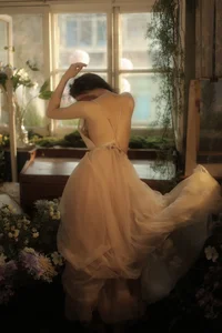 Ethereal Muse: Yao Pang Pang’s Dreamy Art Language-13