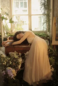 Ethereal Muse: Yao Pang Pang’s Dreamy Art Language-17