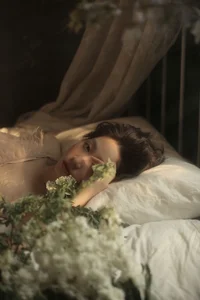 Ethereal Muse: Yao Pang Pang’s Dreamy Art Language-14