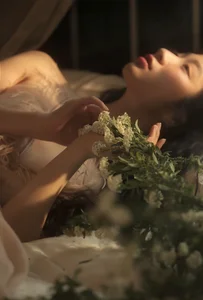 Ethereal Muse: Yao Pang Pang’s Dreamy Art Language-20