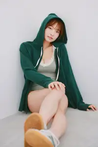 Unveiling Natsuki Satonaka Captivating Charm Otonatchan Vol.3-10