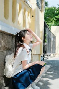 Artistic Portrait Photography: Elegant Side Profile Aesthetics in YiTuYu Art Language Vol.9333 featuring Model Ai Pai Ce Lian De Xiao Xiang-3