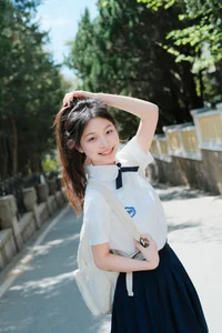 Artistic Portrait Photography: Elegant Side Profile Aesthetics in YiTuYu Art Language Vol.9333 featuring Model Ai Pai Ce Lian De Xiao Xiang-6