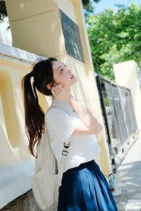 Artistic Portrait Photography: Elegant Side Profile Aesthetics in YiTuYu Art Language Vol.9333 featuring Model Ai Pai Ce Lian De Xiao Xiang-13