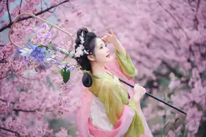 East Asian Beauty: Tu Ya W in Elegant Hanfu Amidst Spring Cherry Blossoms | YiTuYu Vol.8636-4