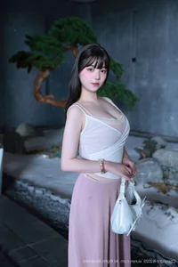 Elegant Portraiture Featuring Long Straight Black Hair: XiuRen No.10746 Soft Emotion Collection-11